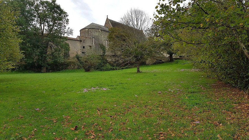 argentonnay-parc-chateau-argenton-1