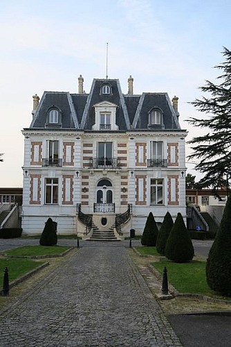 PR-43, Bry sur Marne et son patrimoine.