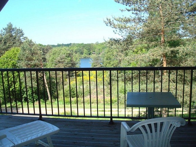 Un Balcon sur le Lac de Miel