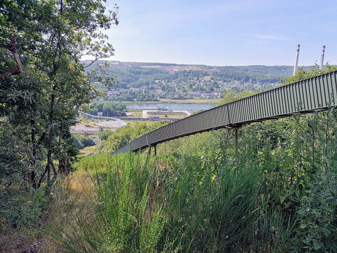 Panorama sur la vallée de la Meuse