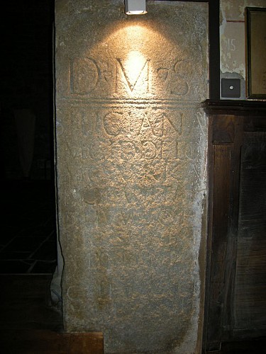 Saint-Pierre Church and Siligia Stela