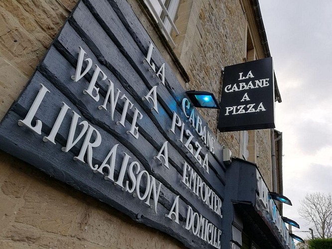 service-de-vente-a-emporter-livraison-cabane-a-pizza