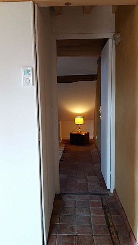 10.Passage du séjour vers la chambre 1