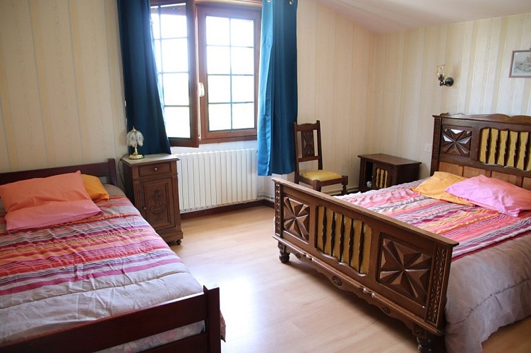 Barrouilhet gîte - chambre2 3pers