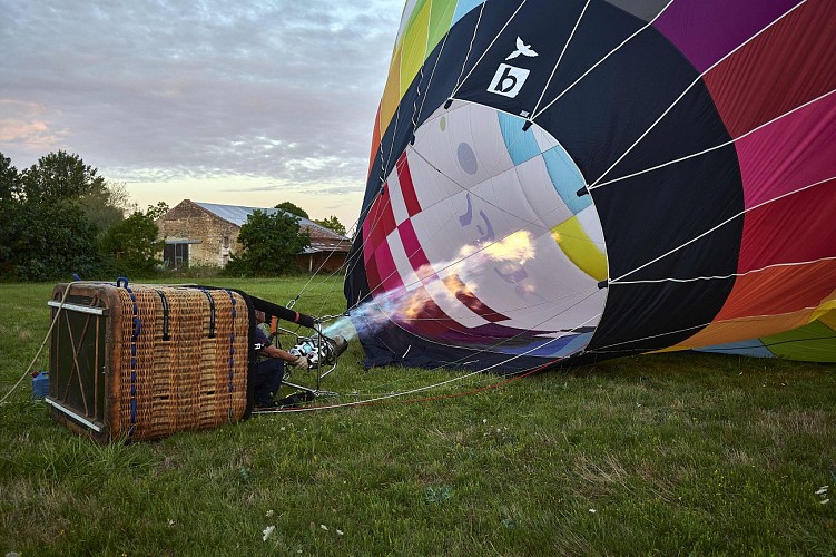 Préparation de la montgolfière