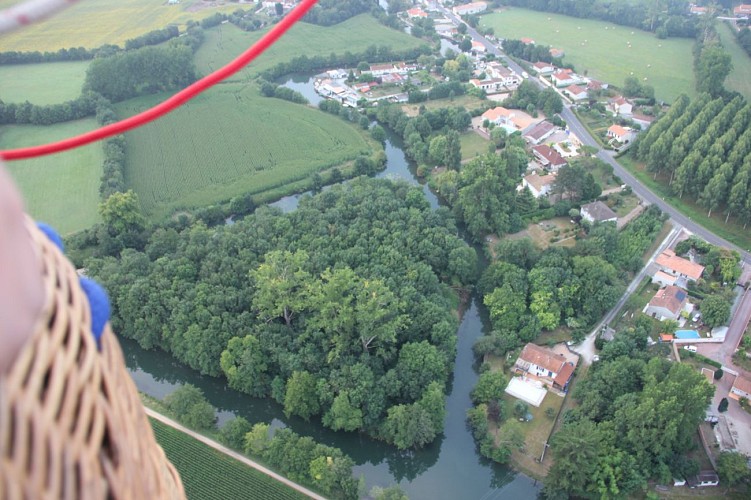 Survol en montgolfière du Marais Poitevin