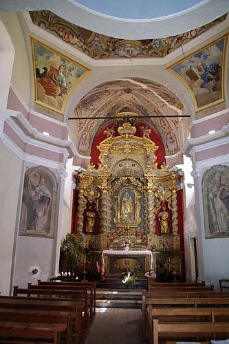 Intérieur de la chapelle Notre-Dame-de-Tout-Pouvoir