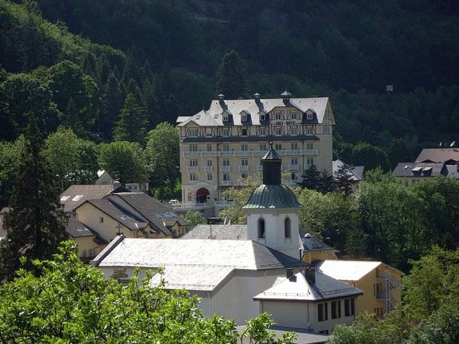 L'église Saint-Etienne de Brides-Les-Bains
