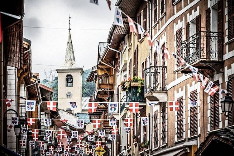 Vue de la Grande Rue de Bourg Saint Maurice