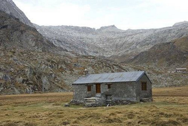 bati ancien sur le plateau du Fond d'Aussois.