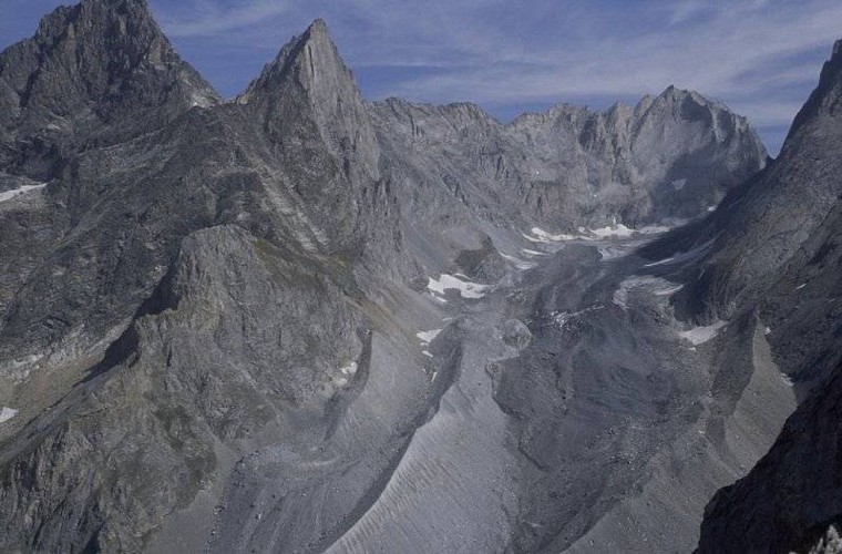 Vue sur le glacier de la Grande Casse (2006)