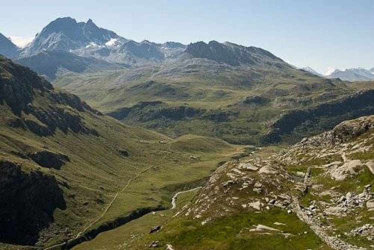 Le Vallon de la Leisse vu depuis le blockhaus du Ruisseau de la Vanoise. 