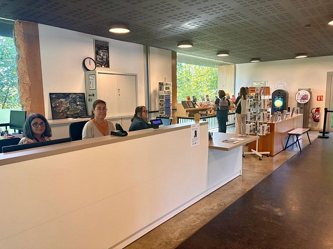 Centre de la mémoire, accueil provisoire