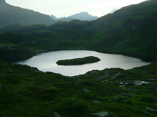 Lake: Lac de Pormenaz