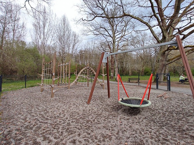 Aire pique nique - Lescar - lac des carolins, jeux pour enfants