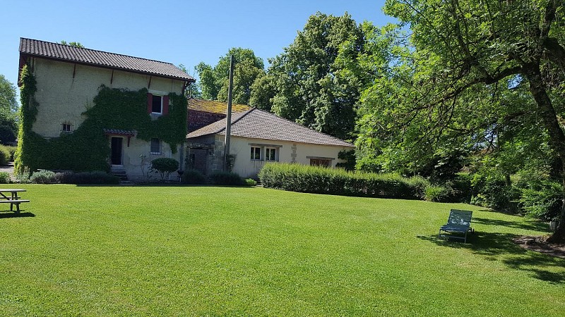 HLOAQU047FS002L5_LGM439_grande04