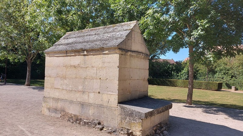 Regard II Aqueduc Médicis