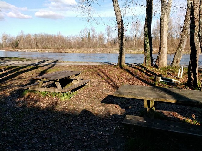 Aire pique nique - Laroin - 3