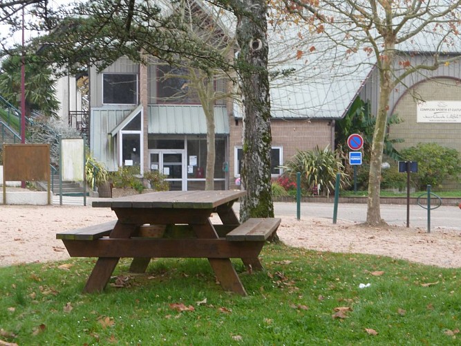 Aire pique-nique - St Faust - 3