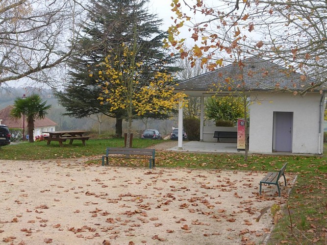 Aire pique-nique - St Faust - 2