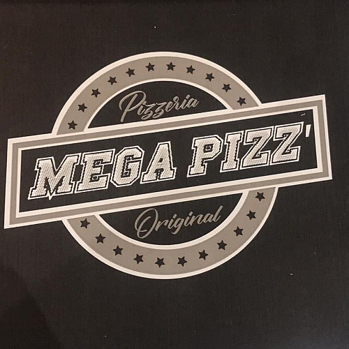 Mega pizz