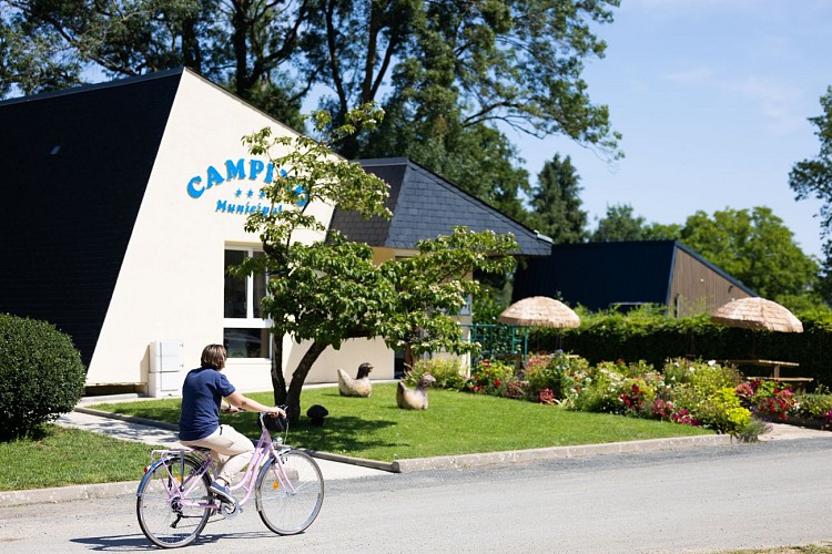 Camping Au Bord du Loir - Le Lude - Location vélo