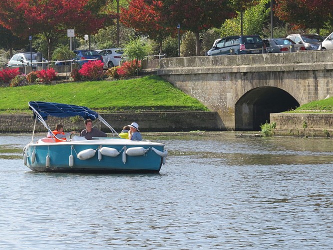 Bateau électrique d'Anjou Navigation
