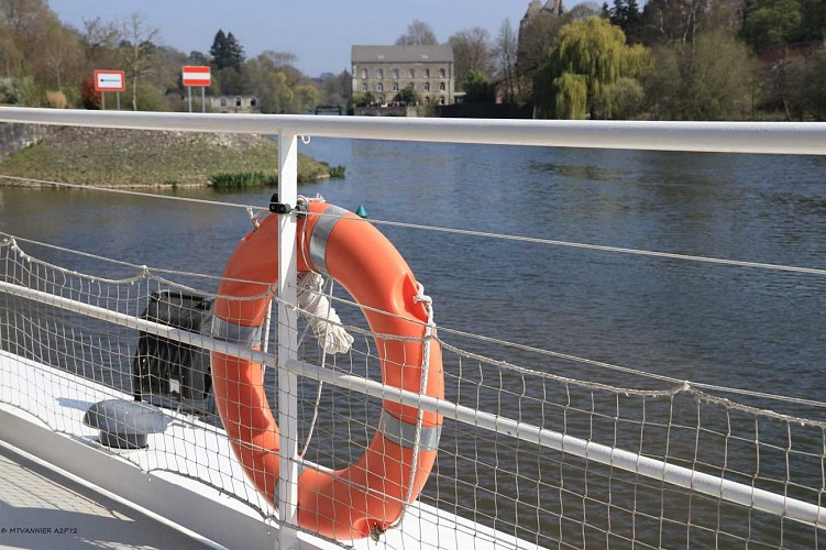 Le-Pont-supérieur- Bateau Le Sablésien