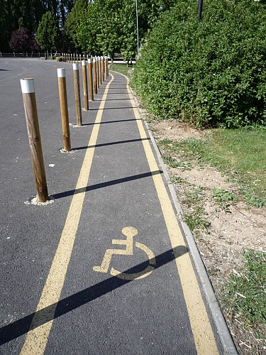 circuit-randonnée-personne-mobilité-réduite-tennie-72-LOI