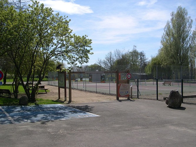 circuit-randonnée-personne-mobilité-réduite-tennie-72-LOI