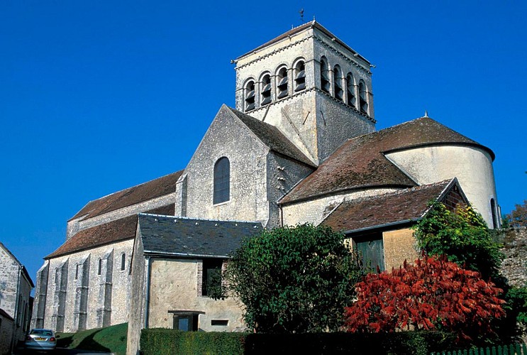 Church of Saint Loup de Naud