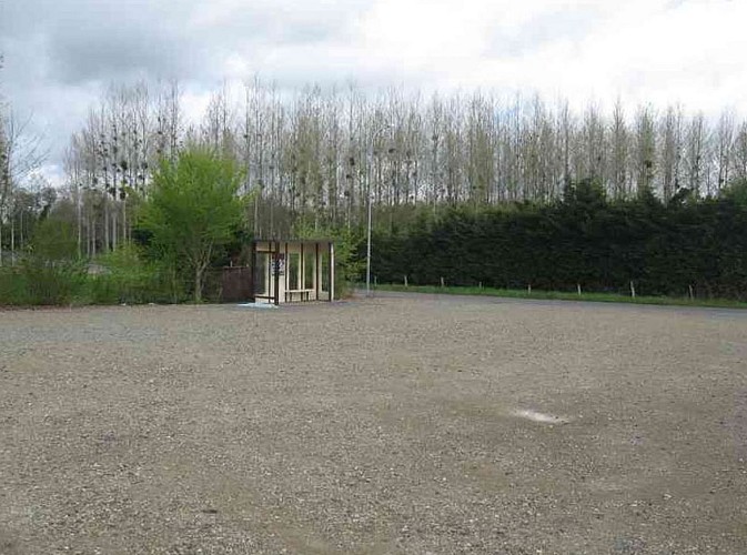 vallee-de-la-sarthe-Aire-Camping-Cars-Mezeray-2