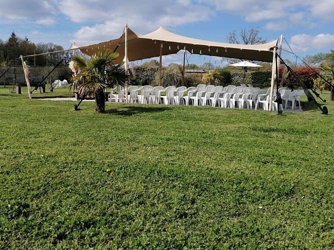 Gîte de groupe Domaine de Meslay - Fyé - tente nomade