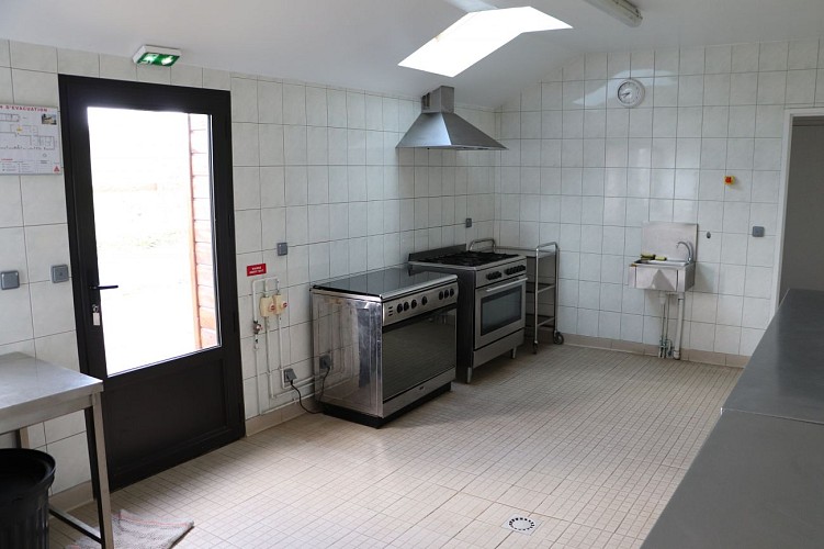 Gîte de groupe Les Gerbaudières - Saint-Christophe-du-Jambet - cuisine