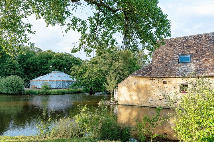 Mésangères - Le charme par nature