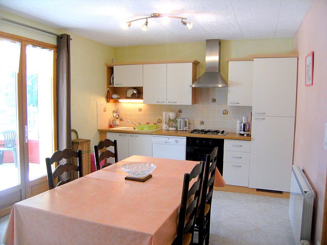 Meublé de Jupilles - Oisseau-le-Petit - cuisine