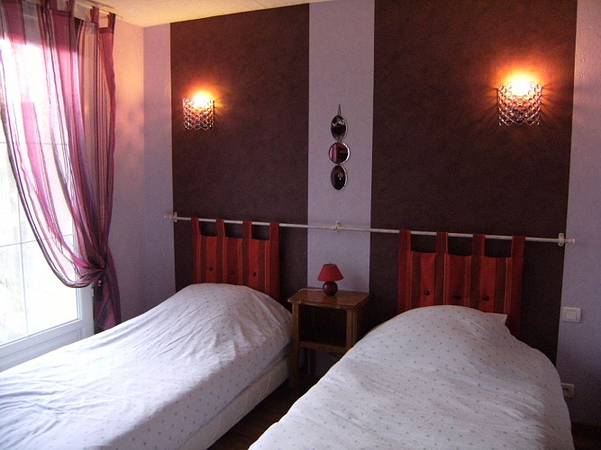 Meublé de Jupilles - Oisseau-le-Petit - chambres lits simples