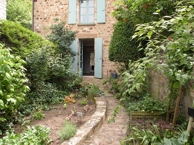 Meublé-M.Edouard-Le-Mans-72-HLO-GITE DES REMPARTS