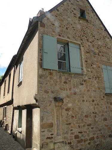 Meublé-M.Edouard-Le-Mans-72-HLO-E.MAISON 1
