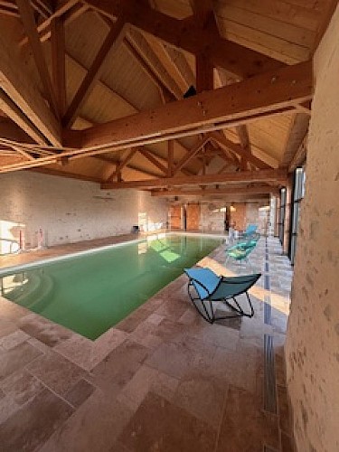 Gîte Le Grand Champagne - Saint-Victeur - piscine couverte