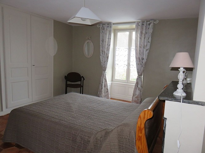 Gîte Le Prieuré Saint Martin - Sougé-le-Ganelon - chambre