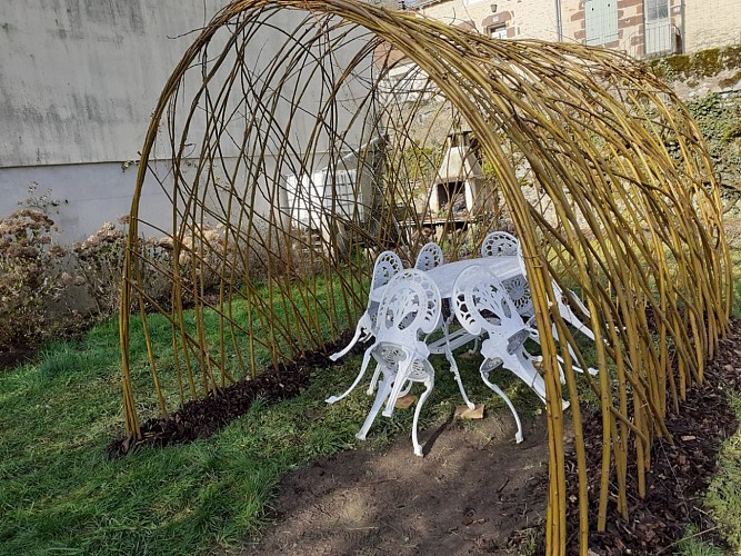 Le refuge des Alpes Mancelles - Fresnay-sur-Sarthe - tonnelle