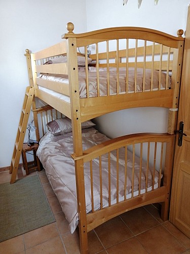 Le Grand Jarrier - gîte - Saint-Georges-le-Gaultier - chambre lits superposés