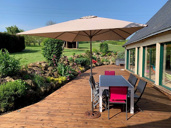 Gîte avec piscine intérieure_la Chartre sur le Loir