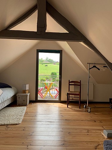 Gîte avec piscine intérieure_la Chartre sur le Loir