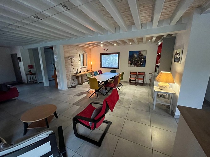 Gîte avec piscine intérieure_la Chartre sur le Loir