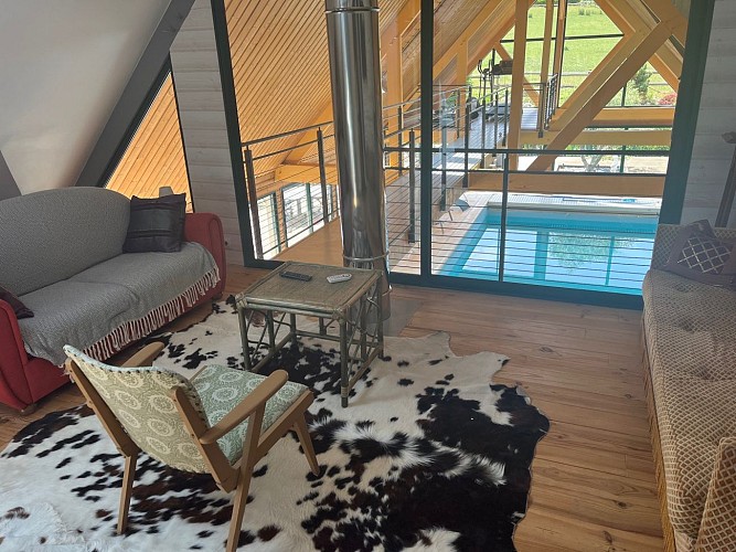 Gîte avec piscine intérieure_la Chartre sur le Loir