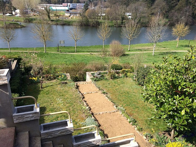 Meuble-Les-Terrasses-de-la-Sarthe-Exterieur-2