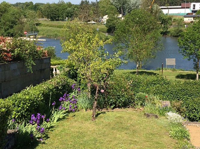 Meuble-Les-Terrasses-de-la-Sarthe-Exterieur-3