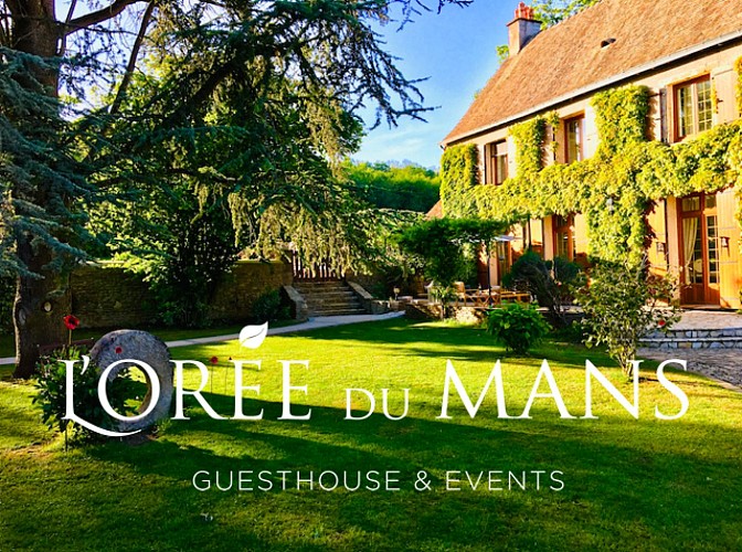 Facade-avec-Logo-Blanc